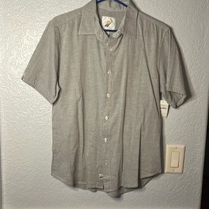 Fundamental short sleeve button up w/tags!